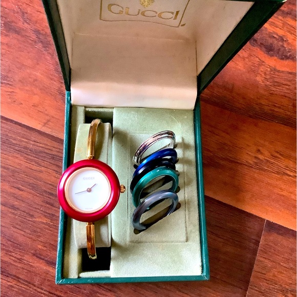 Authentic GUCCI bangle watch with bezels 💙🖤🤍💚🧡 - Picture 13 of 15